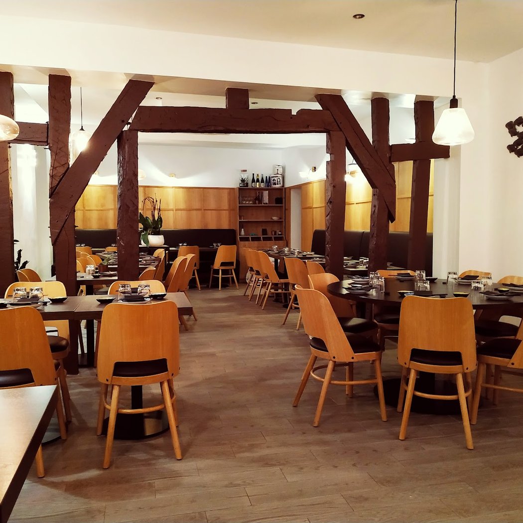 Restaurant Kampai, Place du Marché Versailles 2